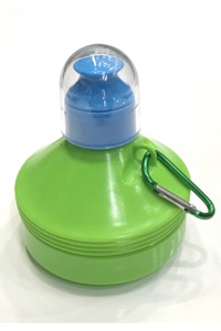 copertina di Bottiglia a soffietto con moschettone Verde