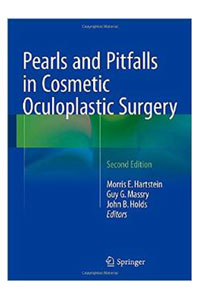 copertina di Pearls and Pitfalls in Cosmetic Oculoplastic Surgery