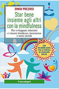 copertina di Star bene insieme agli altri con la mindfulness - Per sviluppare relazioni e vincere ...