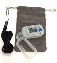 copertina di Pulsossimetro da dito Fingertip MD300CN330 colore bianco con accessori