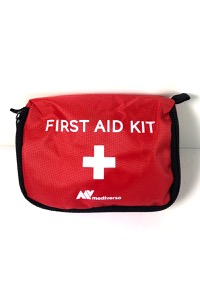 copertina di Kit di Pronto Soccorso portatile salva spazio . First Aid Kit 26 Pz.