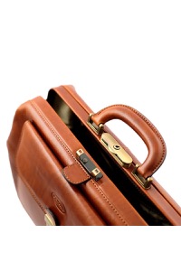 copertina di Borsa da medico in pelle modello Tuscany Miele